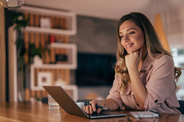 istock Young woman, thinking of moving. 1349016899