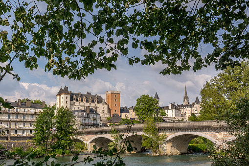 The city of Pau, located at an average altitude of 200 metres (660 ft), is crossed by the Gave de Pau, where a ford gave passage to the Pyrenees.