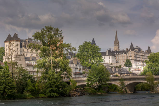 istock City of Pau 1349042968