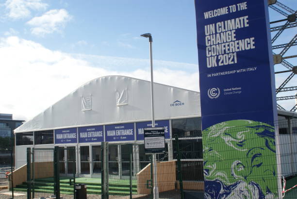 cop26 glasgow climate change conference - main entrance - glasgow stockfoto's en -beelden