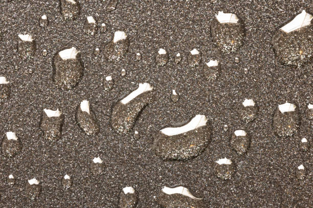 fotografii de stoc, fotografii și imagini scutite de redevențe cu macro aproape de o tigaie nonstick prăji din ptfe politetrafluoroetilenă cu ulei pe ea - politetrafluoroetilenă