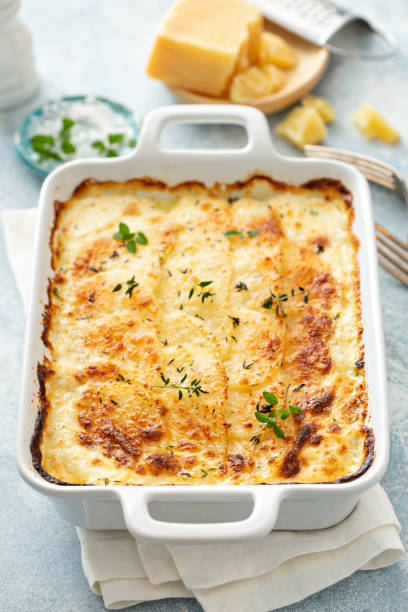 istock Cheesy scalloped potatoes 1349067616