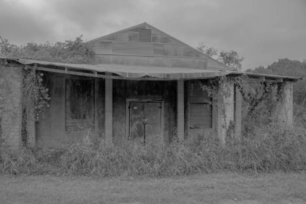 istock Abandon shop front black and white 1349114136