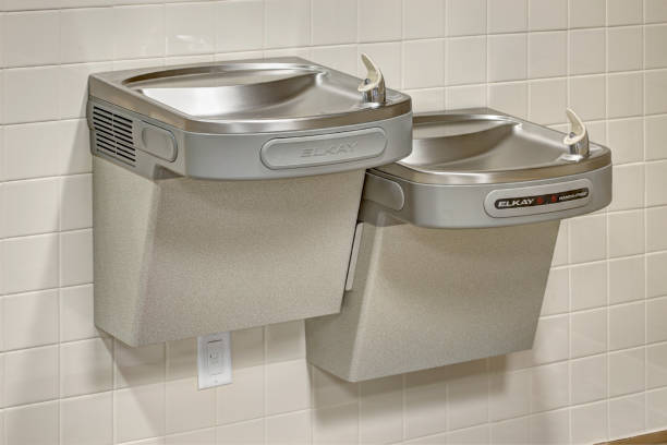 air mancur minum - pancuran air minum foto potret stok, foto, & gambar bebas royalti