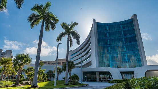 Miami Beach, USA - October 26, 2021: View of Skolnick Surgical Tower Hospital, it is one of the Mount Sinai Medical Center facilities. Mount Sinai Medical Center is Florida's largest private, independent, and non-profit teaching hospital. It currently has 15 different buildings / pavilions.