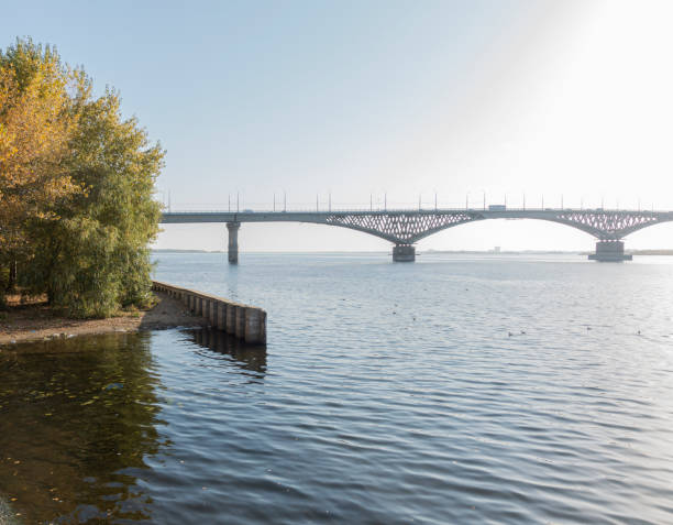 istock Bridge over the Volga in Saratov 1349391523