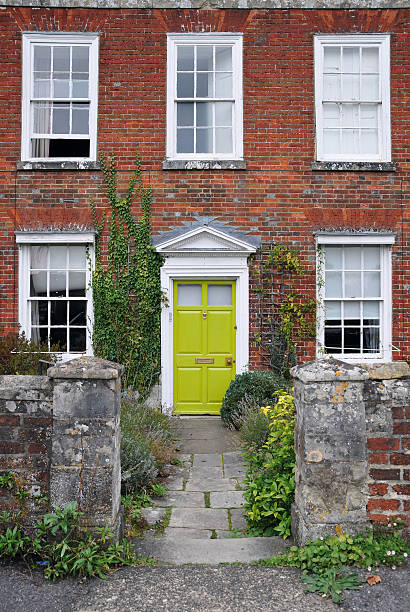 casa rosso mattone - london england sash window house georgian style foto e immagini stock