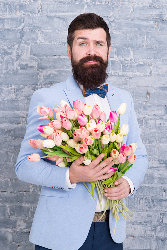 How To Be Gentleman Guide For Modern Man Romantic Man With Flowers how-to-be-gentleman-guide-for-modern-man-romantic-man-with-flowers