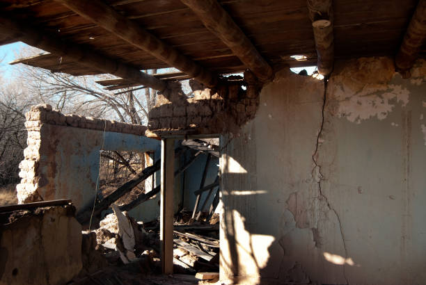 istock Indian Pueblo Adobe House Ruin 134981601