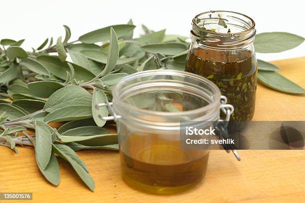 Vorbereitung Medizinische Öl Aus Biobaumwolle Stockfoto und mehr Bilder von Blatt - Pflanzenbestandteile - Blatt - Pflanzenbestandteile, Chinesische Kräutermedizin, Duftend