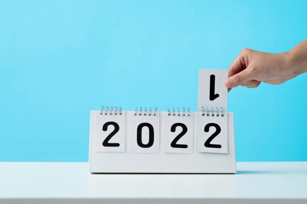 istock Calendar sheets 2021 change to 2022 1350028227