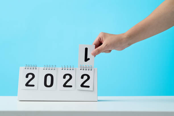 istock Calendar sheets 2021 change to 2022 1350028236