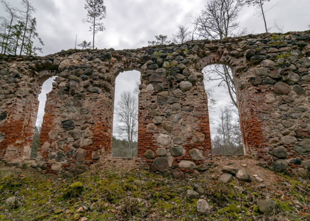 istock the ruins of the building have collapsed 1350033092