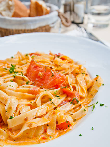 istock Italian meat sauce noodles 135004276