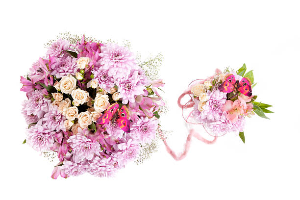 istock Two bouquetes of flowers 135019707