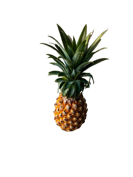 фото ананаса на белом фоне, изолировать, срезать - pineapple milkshake стоковые фото и изображения