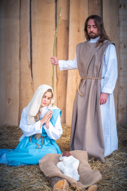 istock Traditional nativity scene with the virgin mary praying 1350367187