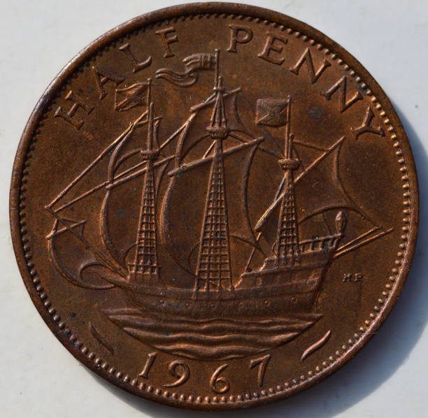 istock 1967 English half penny reverse side 1350410427