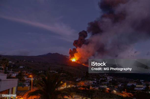 Volcano Eruption In Cumbre Vieja La Palma Stock Photo - Download Image Now - Volcano, La Palma - Canary Islands, Volcanic Activity