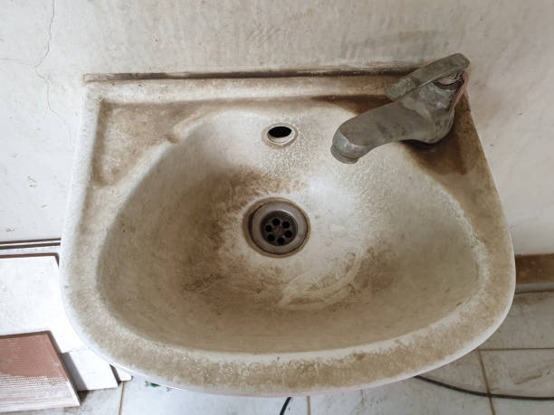 istock a dirty sink with lots of germs, rarely used 1350502140