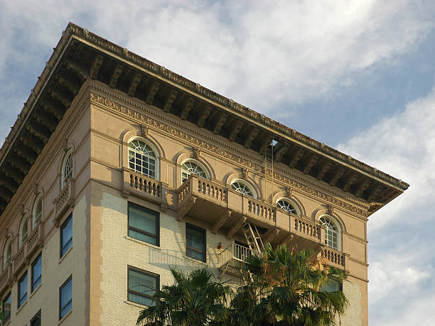 istock Beverly Wilshire hotel facade 135051286