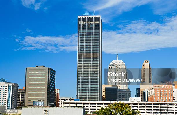 Edificios De La Ciudad De Oklahoma Foto de stock y más banco de imágenes de Aire libre - Aire libre, Arquitectura, Arquitectura exterior