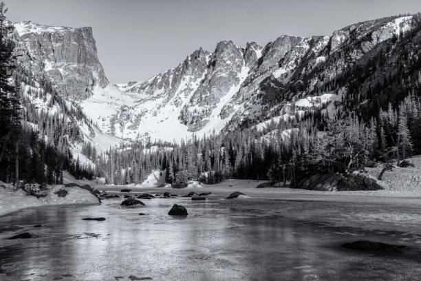 istock Frozen Dream Lake Morning Black & White 1350518424