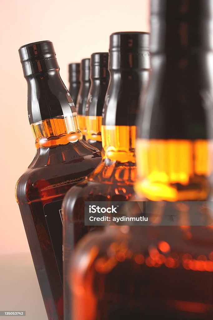 Bouteille de Whiskey - Photo de Whisky libre de droits