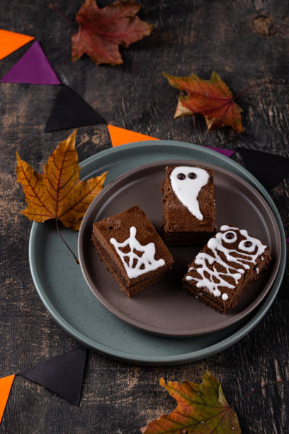 istock Scary Halloween dessert with spooky decoration 1350585495