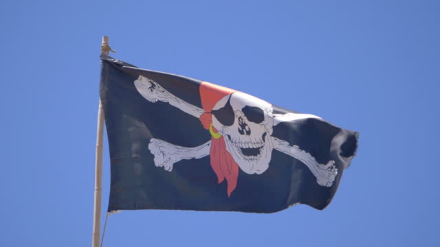 File:La bandiera dei pirati sventola.jpg - Wikimedia Commons