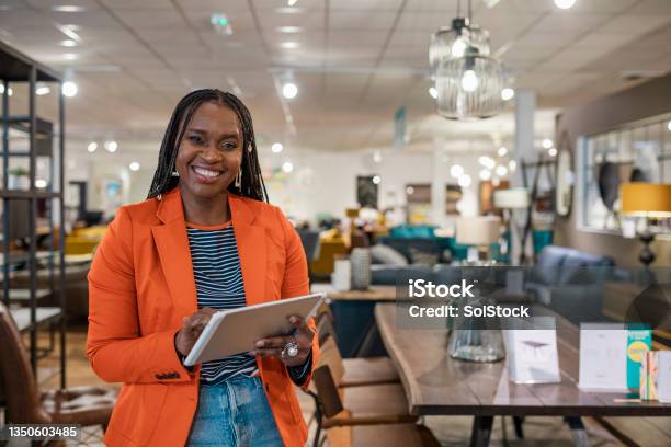 Confidence In The Workplace Stock Photo - Download Image Now - Manager, Service, Entrepreneur