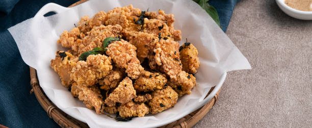istock Delicious fried popcorn chicken in Taiwan. 1350628649
