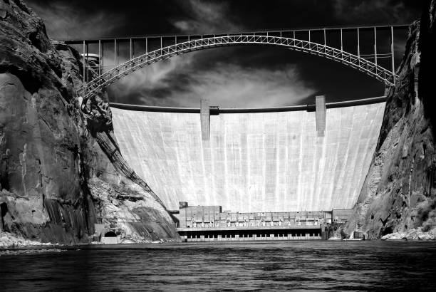 istock Glen Canyon Dam Colorado River Arizona 1350662248