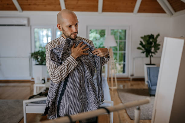 istock Businessman getting ready to go to work 1350716436