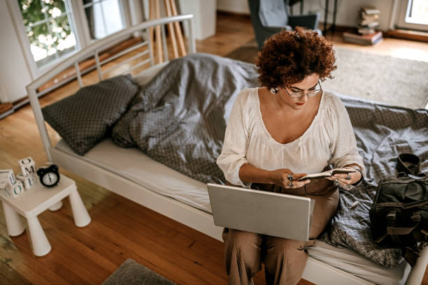 istock Businesswoman working at home and getting ready to go to work 1350719620