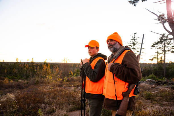 istock A teen deer hunter 1350726048