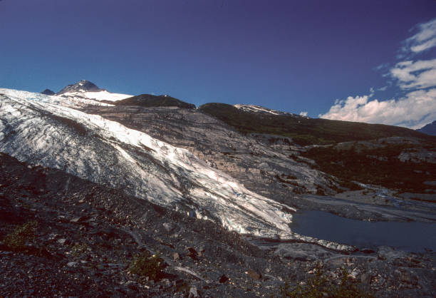 istock Alaska - Richardson Highway - Worthington Glacier 1997 1350757971