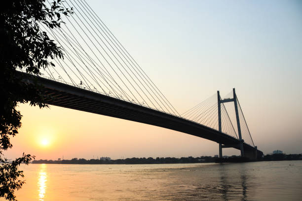 istock Hoogly bridge or Vidyasagar Setu 1350808196