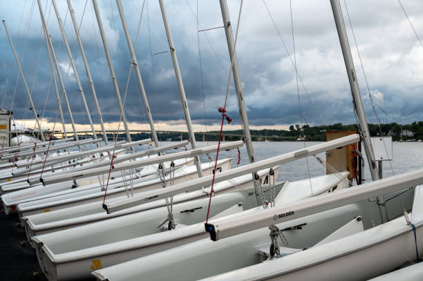 bacia de santee na academia naval - santee river - fotografias e filmes do acervo