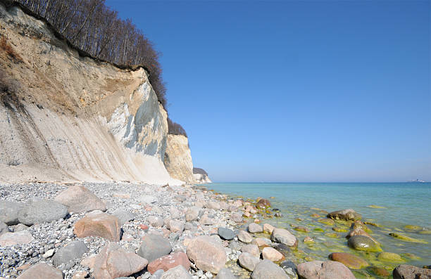 istock Baltic Sea Coastline Chalk Rock - Insel Rügen (Germany) 135092537