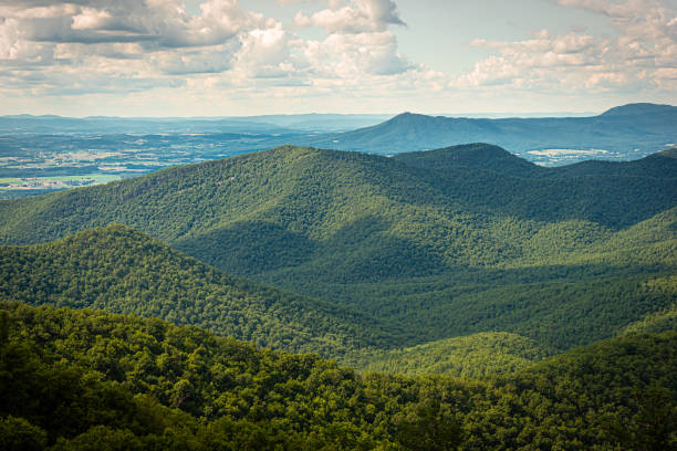 istock View from Blackrock Summit in Shenandoah National Park,VA 1350956079
