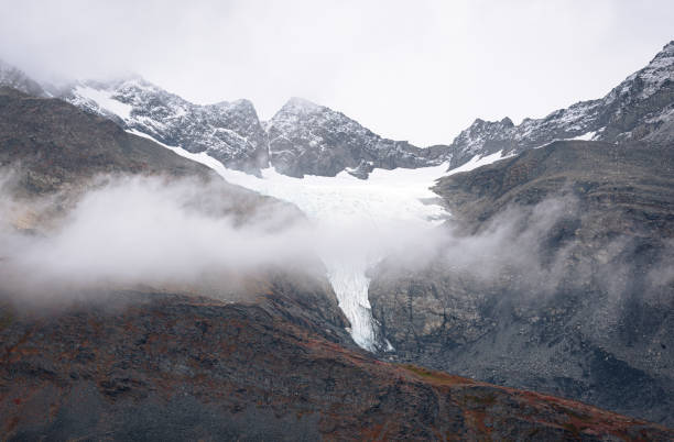 Worthington Glacier, Valdez , Alaska. View of Worthington Glacier on highway near Valdez, Alaska in fall season. Worthington stock pictures, royalty-free photos & images