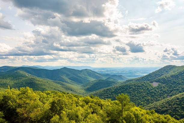 istock View from Blackrock Summit in Shenandoah National Park,VA 1350958309
