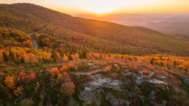istock Blue Ridge Parkway in fall season at sunrise. 1350958335