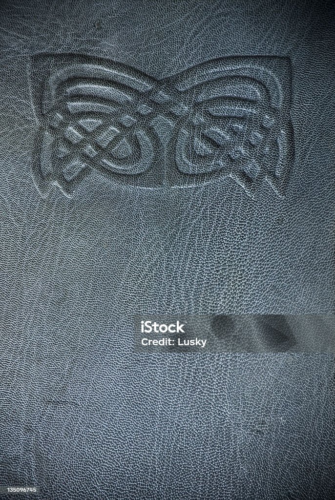 Cubierta de libro viejo - Foto de stock de Estilo celta libre de derechos