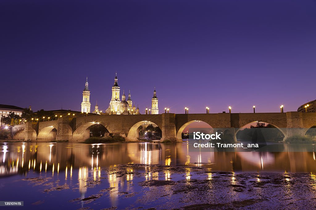 Roman bridge over Ebro river (Zaragoza,Spain) Basilica Stock Photo