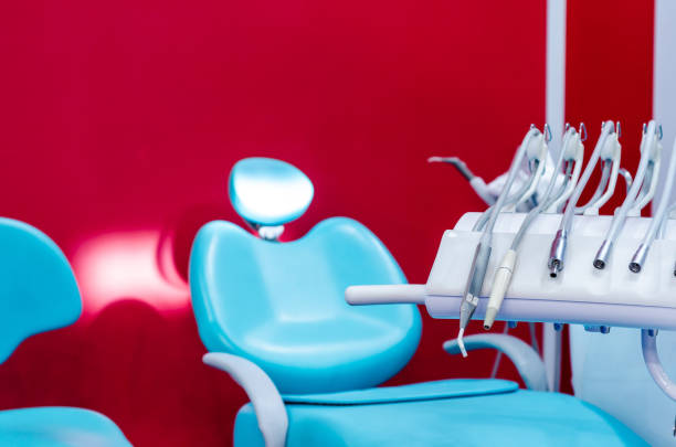 istock Dentist's office, dentist medical instruments. Dentist tools. 1351045172