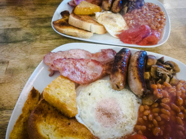 istock Traditional Full English Fried Breakfast 1351059408