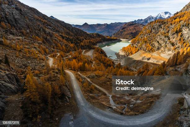 Country Road In Autumn Valley Stock Photo - Download Image Now - Mountain, Hairpin Curve, Indian Summer