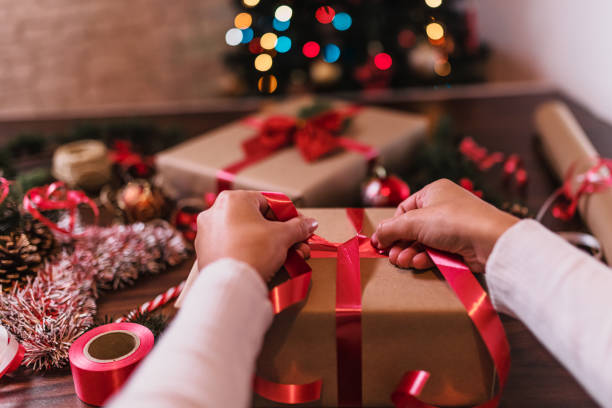 istock Finishing up Christmas presents 1351156617